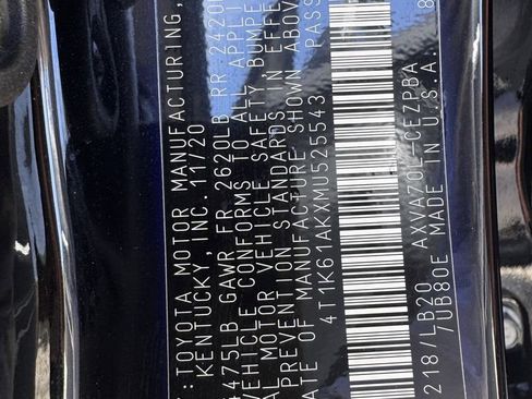 Used 2021 Toyota Camry XSE image 32