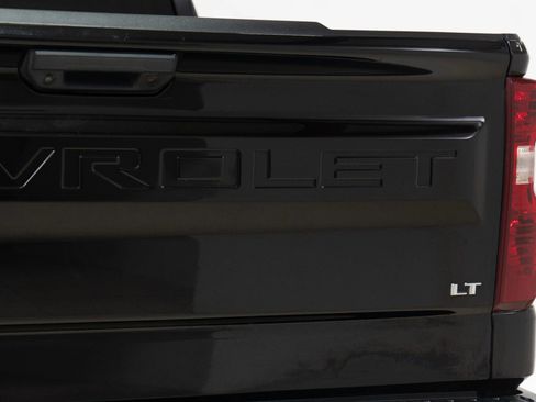 Used 2020 Chevrolet Silverado 1500 LT image 22