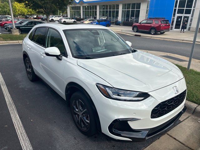 Used 2024 Honda HR-V EX-L image 3