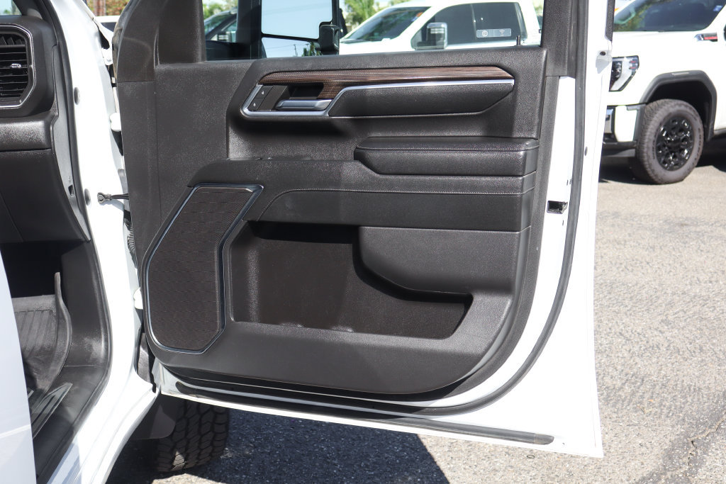 Used 2024 Chevrolet Silverado 2500 LT w/ All Star Edition AWD/4WD image 46