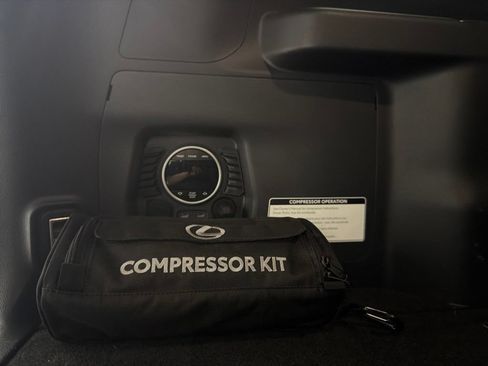 Used 2025 Lexus GX 550 AWD/4WD image 28