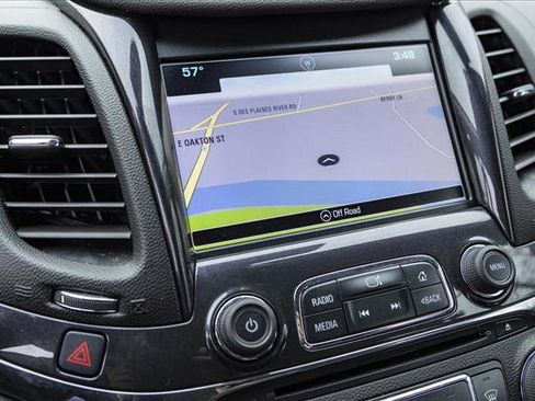 Used 2016 Chevrolet Impala LTZ w/ Enhanced Convenience Package image 17