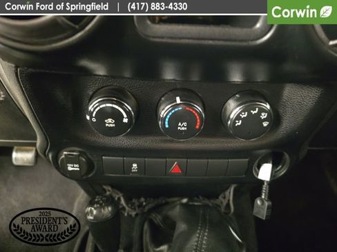 Used 2013 Jeep Wrangler Sport AWD/4WD image 19