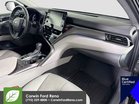 Used 2022 Toyota Camry XSE FWD image 33