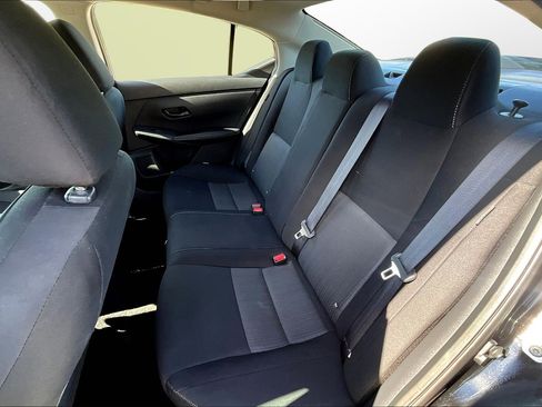 Used 2024 Nissan Sentra SV image 18