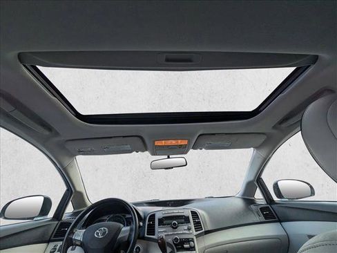 Used 2009 Toyota Venza image 20