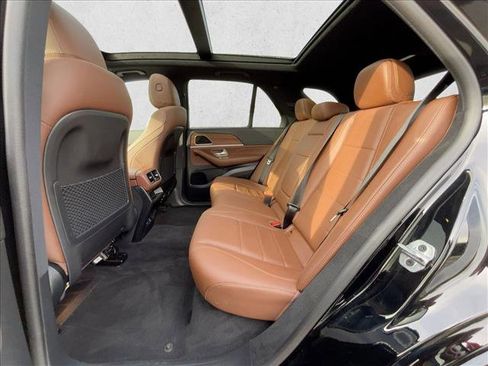 Used 2025 Mercedes-Benz GLE 350 4MATIC image 21