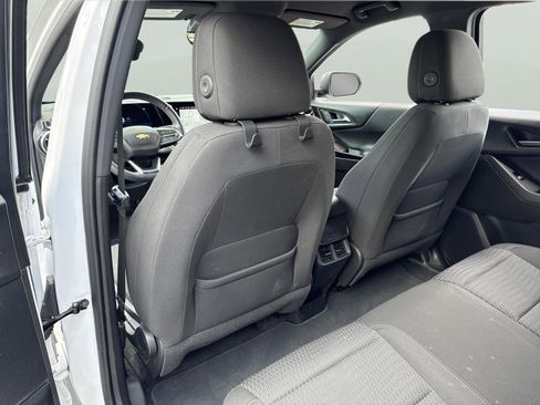 Used 2025 Chevrolet Equinox LT w/ Safety and Technology Package FWD image 27