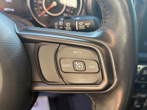 Used 2022 Jeep Wrangler Unlimited Sport image 13