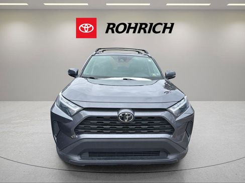 Used 2023 Toyota RAV4 XLE w/ Convenience Package image 2