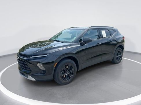 Used 2024 Chevrolet Blazer LT w/ Convenience Package FWD image 1