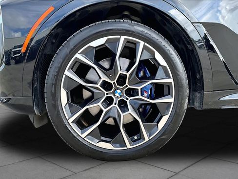 Used 2025 BMW X7 xDrive40i w/ M Sport Package AWD/4WD image 11