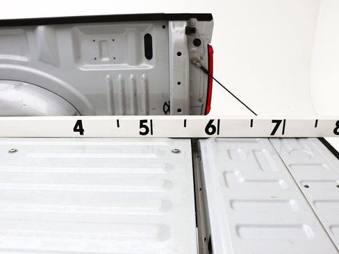 Used 2022 Ford F150 Lariat w/ Equipment Group 501A Mid image 3