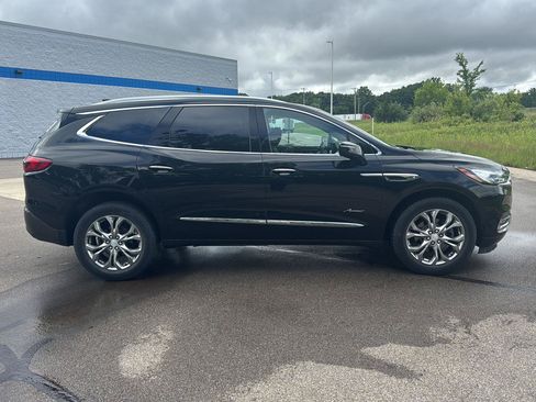 Used 2019 Buick Enclave Avenir w/ Avenir Technology Package AWD/4WD image 4