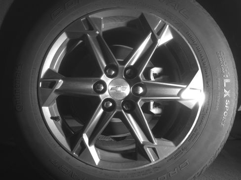 Used 2025 Chevrolet Blazer LT image 14