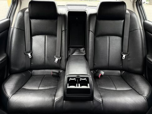 Used 2013 INFINITI G37 x Sedan w/ Premium Pkg AWD/4WD image 10