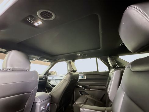 Used 2022 Ford Explorer ST w/ Equipment Group 401A image 13