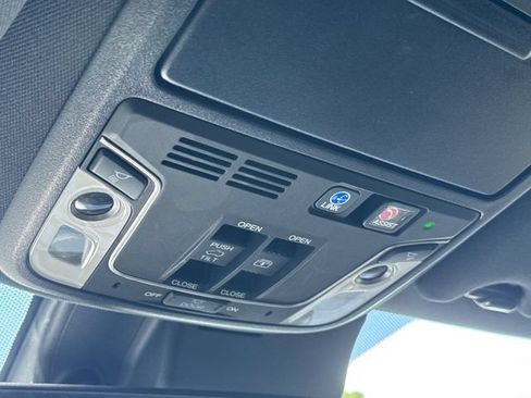 Used 2021 Honda Pilot Black Edition image 29