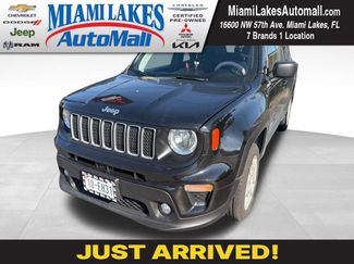 Used 2022 Jeep Renegade Latitude w/ Convenience Group video 1