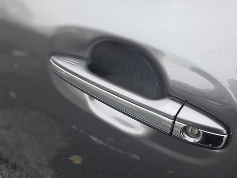 Used 2014 Toyota Sienna Limited image 30