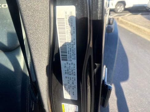 Used 2015 Jeep Wrangler Unlimited Rubicon image 25