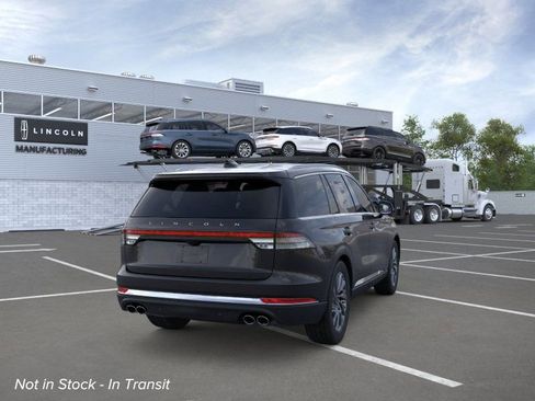 New 2026 Lincoln Aviator AWD image 8