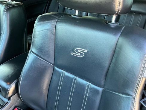 Used 2015 Chrysler 300 S image 26