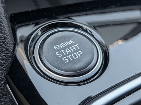 Used 2025 Kia Sportage EX FWD image 29