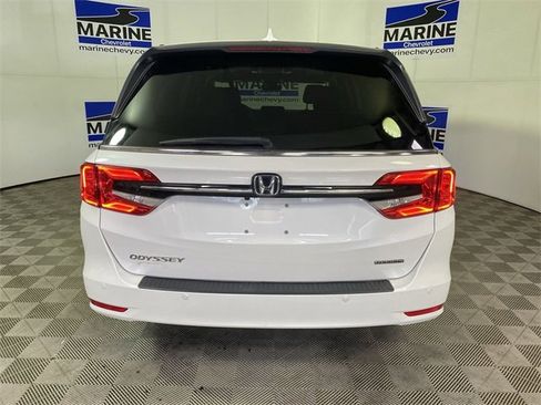 Used 2024 Honda Odyssey Touring image 17
