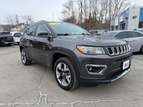 Used 2019 Jeep Compass Limited image 1