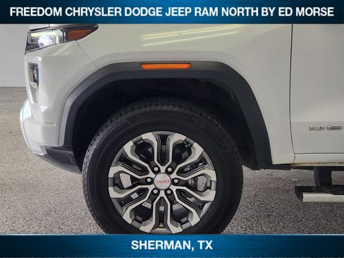 Used 2024 GMC Canyon Denali AWD/4WD image 6