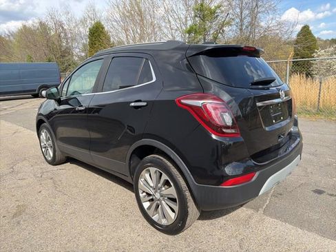 Used 2020 Buick Encore Preferred image 4