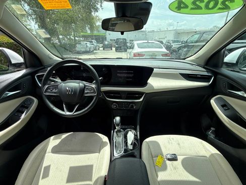 Used 2024 Buick Encore GX Preferred FWD image 10