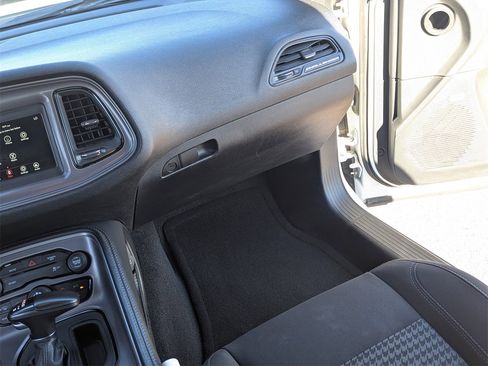 Used 2023 Dodge Challenger SXT image 19