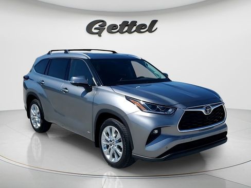 Used 2025 Toyota Highlander Limited image 7