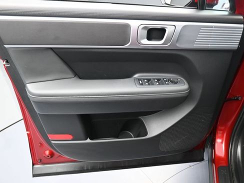 Used 2025 Hyundai Santa Fe SEL FWD image 13