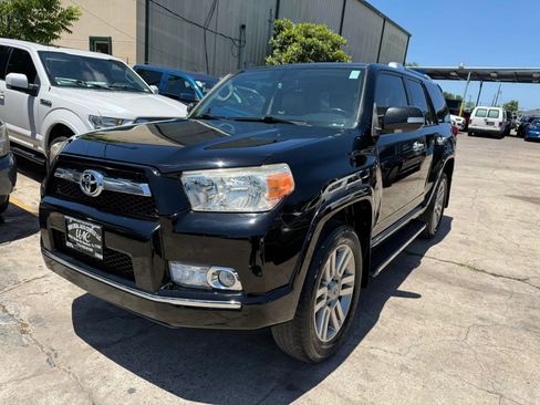 Used 2010 Toyota 4Runner Limited RWD image 3