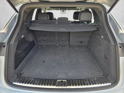Used 2020 Porsche Cayenne image 4