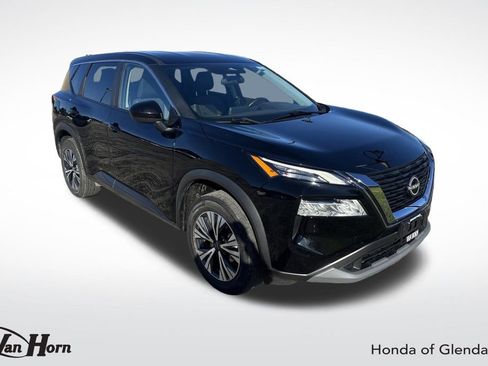 Used 2023 Nissan Rogue SV image 1