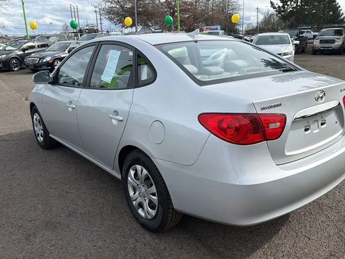 Used 2010 Hyundai Elantra GLS FWD image 5