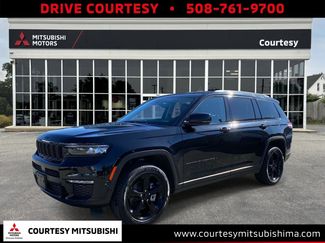 Used 2023 Jeep Grand Cherokee L Limited w/ Black Appearance Package video 1