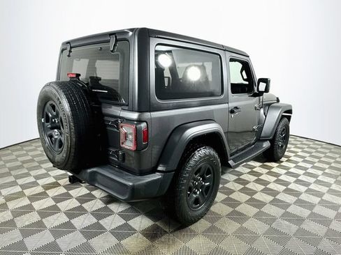Used 2022 Jeep Wrangler Sport AWD/4WD image 3