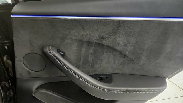 Used 2025 Tesla Model 3 Performance AWD/4WD image 35