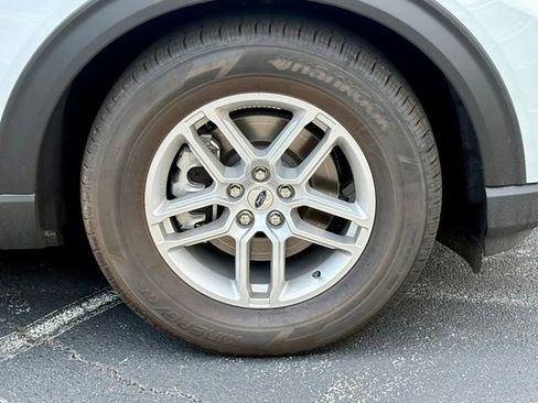 Used 2026 Ford Explorer Active w/ Active Comfort Package RWD image 29