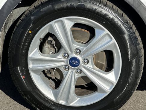 Used 2016 Ford Escape SE image 26