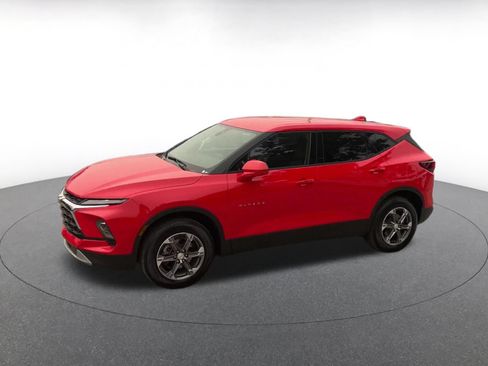 Used 2026 Chevrolet Blazer LT FWD image 8
