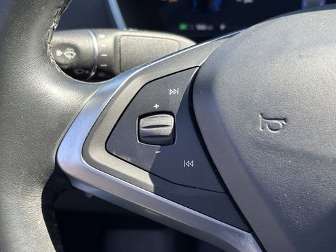 Used 2017 Tesla Model S 75D image 18