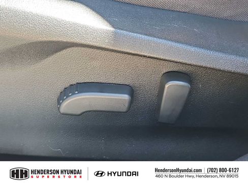 Used 2020 Subaru Crosstrek 2.0i Premium w/ Moonroof Package 2 AWD/4WD image 18