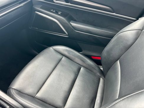 Used 2025 Kia Telluride S AWD/4WD image 23