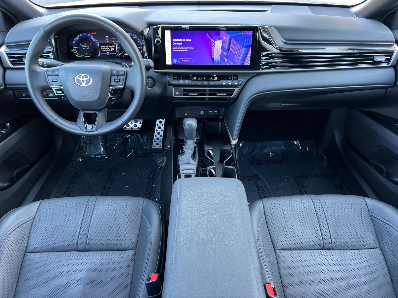 Used 2025 Toyota Camry XSE FWD image 12